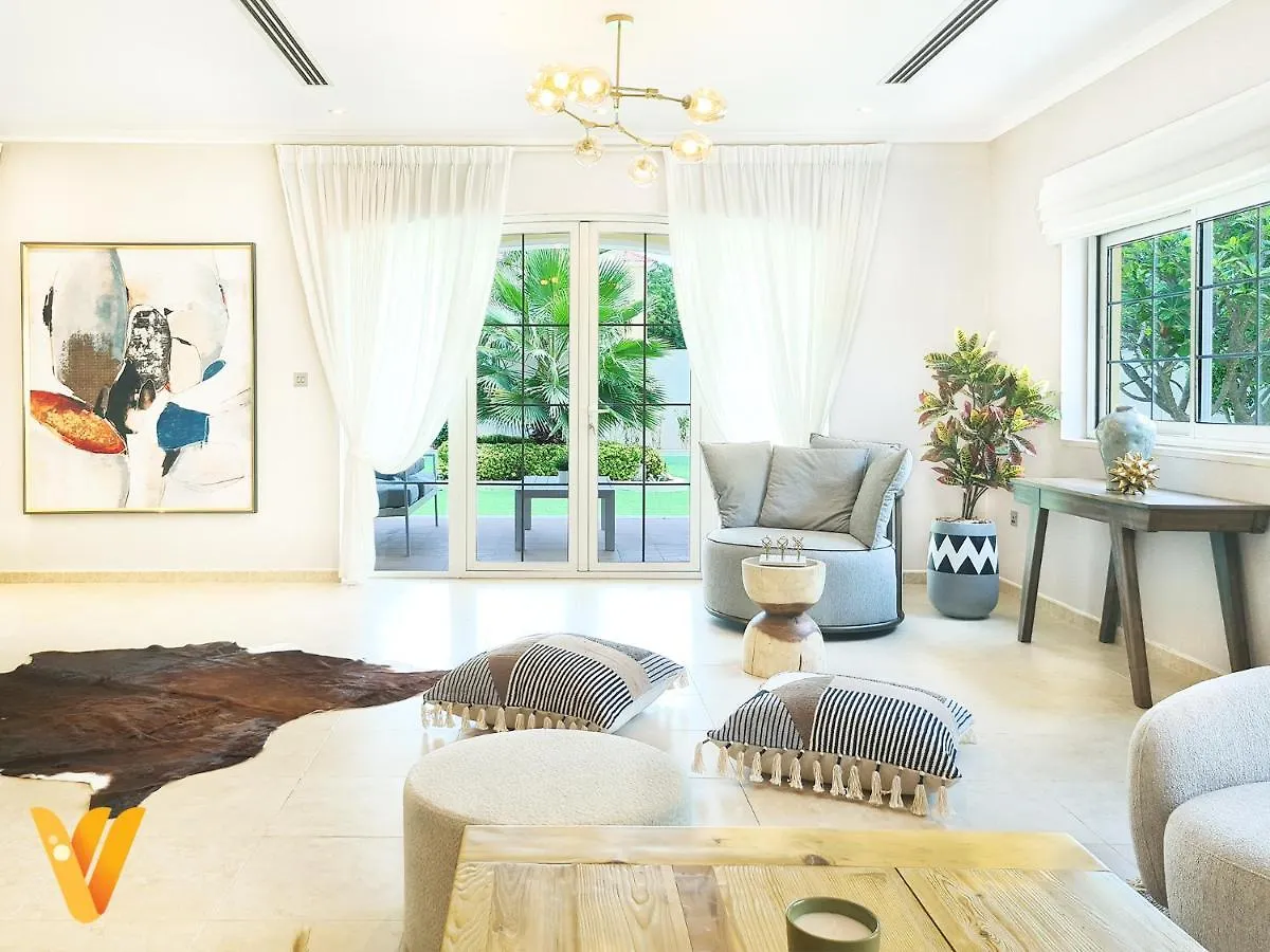Luxury 3Br Private Villa And Elaborate Gardens Dubai United Arab Emirates