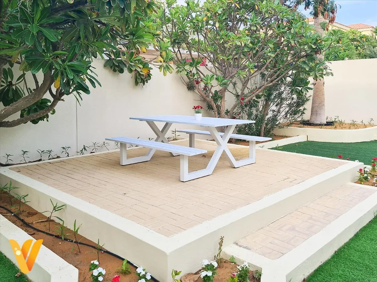 Luxury 3Br Private Villa And Elaborate Gardens Dubai